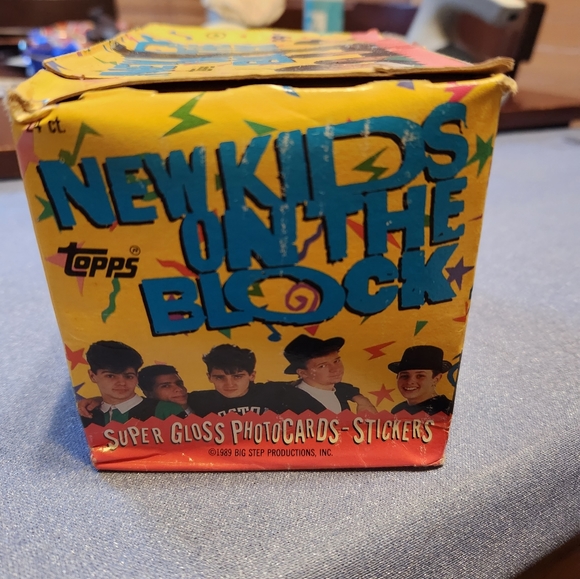 Vintage New Original Box Topps Kids on the Block Photocards + Stickers Card Box - Picture 2 of 2